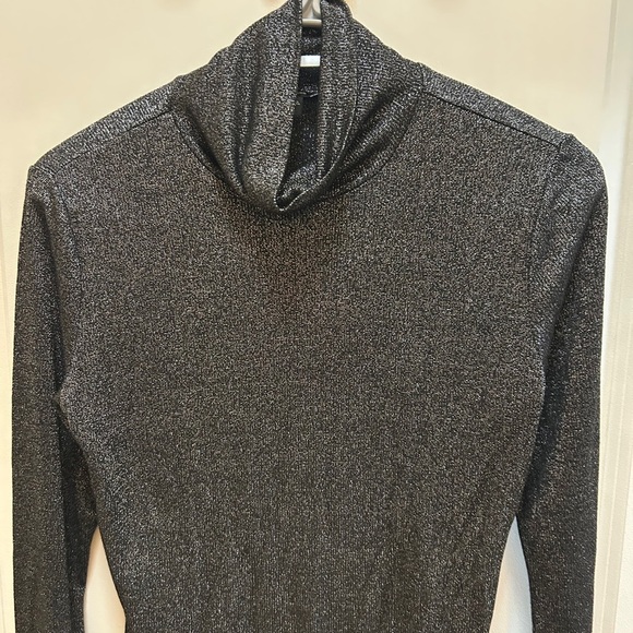 Express Sparkle Turtleneck Top. Size medium - Picture 3 of 5